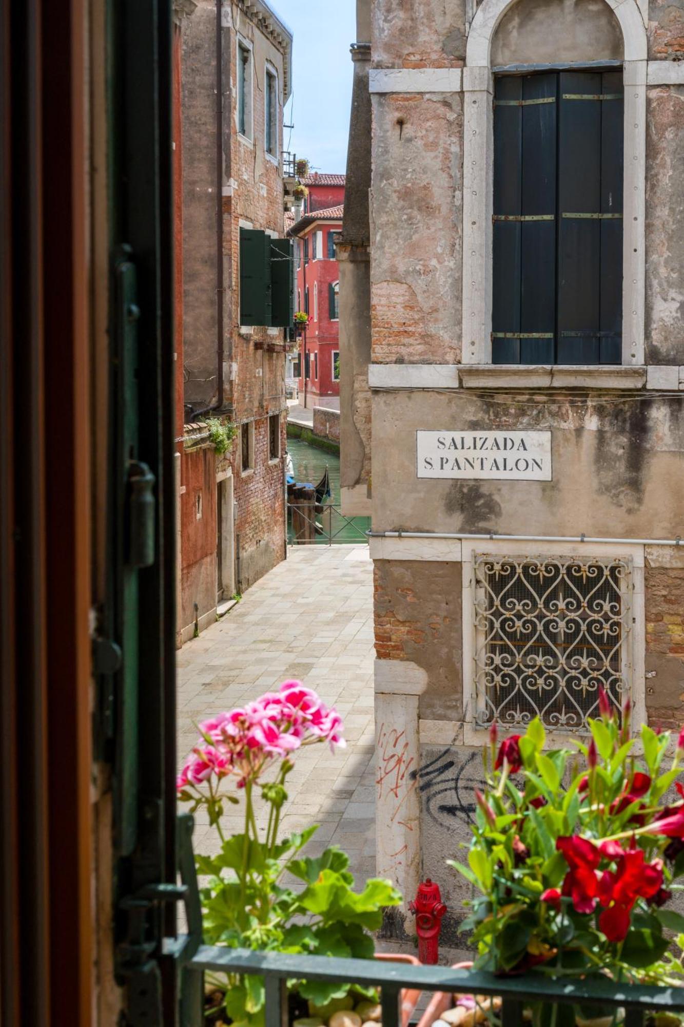 Ca Del Bezzo - Comfort & City View البندقية المظهر الخارجي الصورة