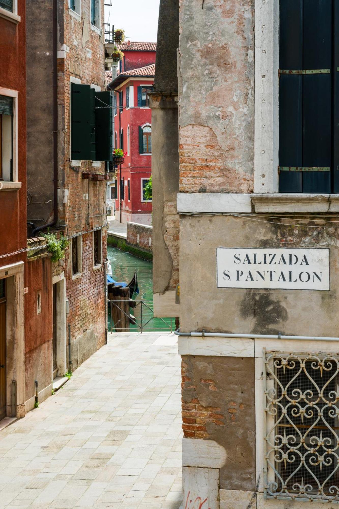 Ca Del Bezzo - Comfort & City View البندقية المظهر الخارجي الصورة